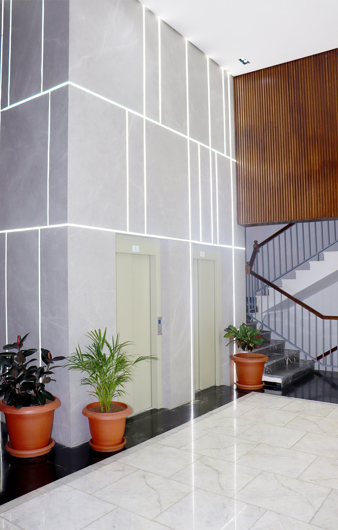 Centre Commercial et Plateaux Bureaux MABROKA - Image 2